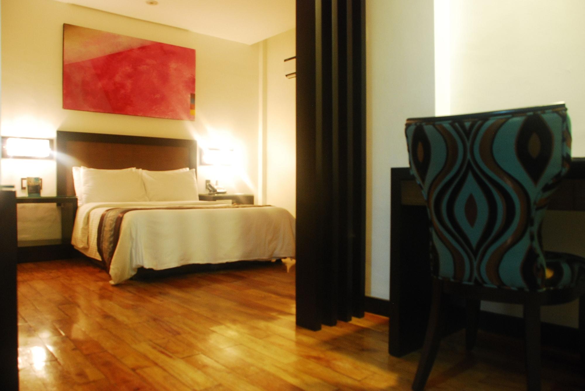 Century Hotel Анхелес Екстериор снимка