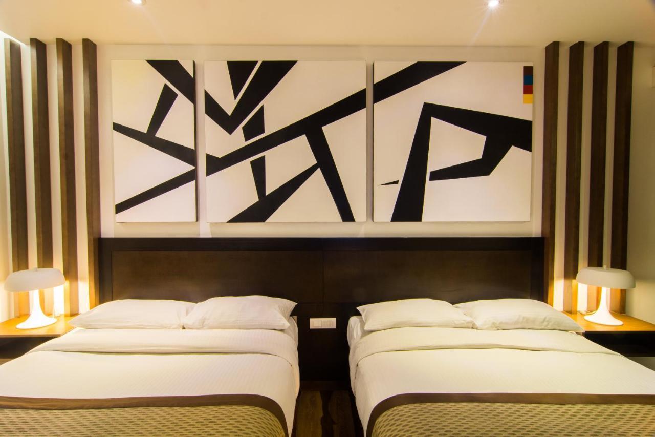 Century Hotel Анхелес Екстериор снимка